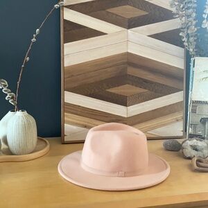 H&M Light Pink Felt Hat Medium/56cm NWOT